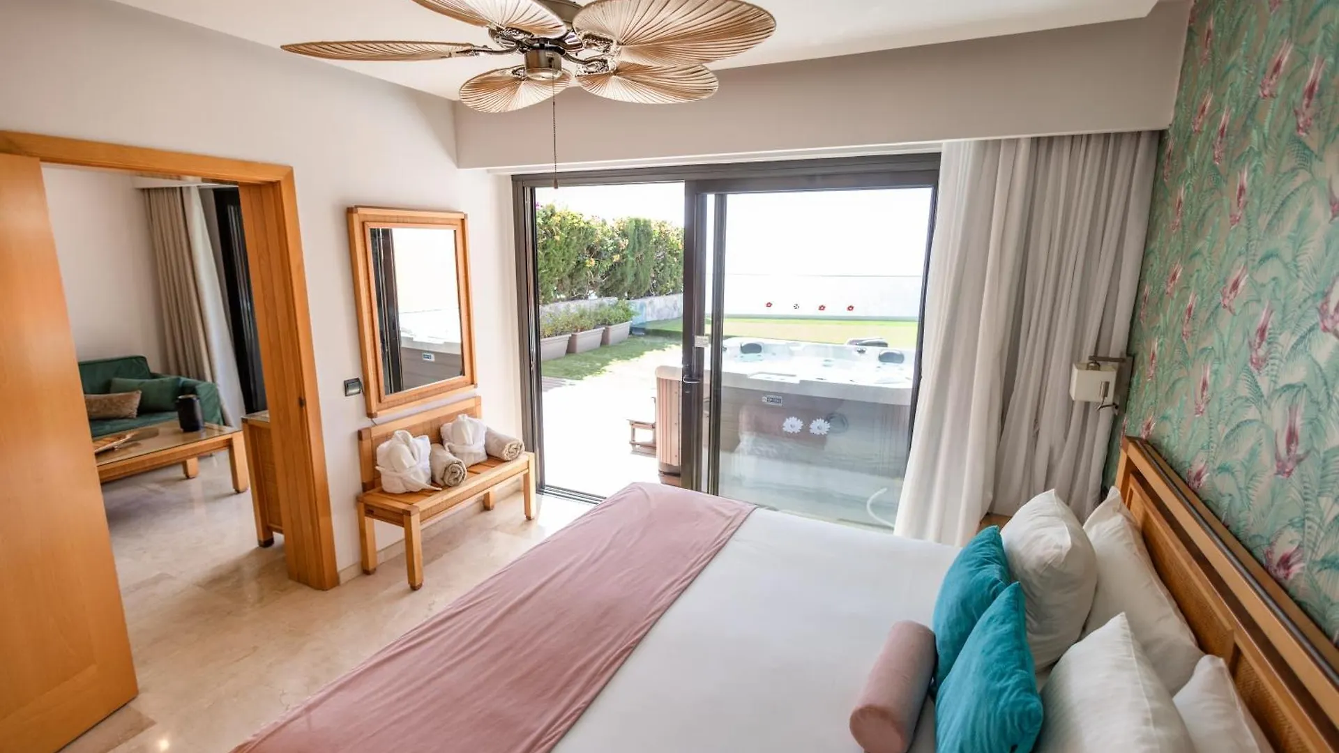 Lägenhetshotell Serenity Amadores Puerto Rico